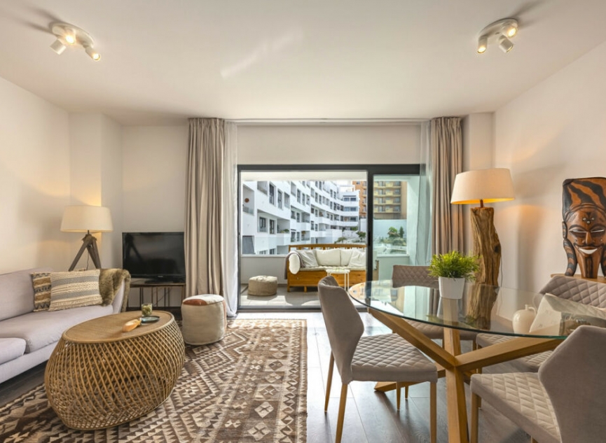 Resale - Apartment -
Estepona