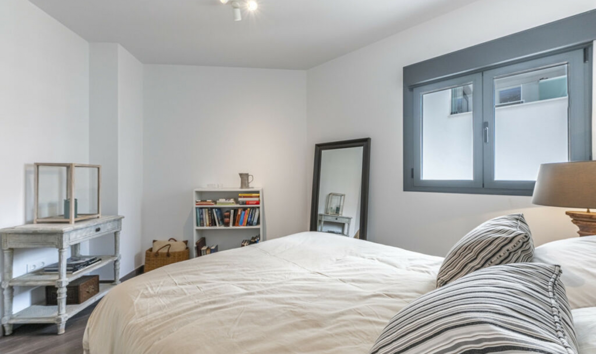 Resale - Apartment -
Estepona