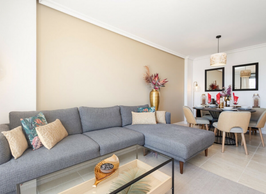 Resale - Apartment -
Estepona