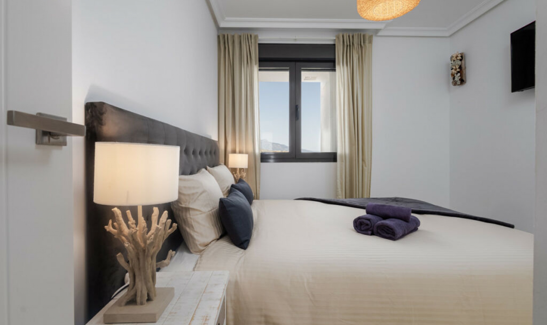 Resale - Apartment -
Estepona