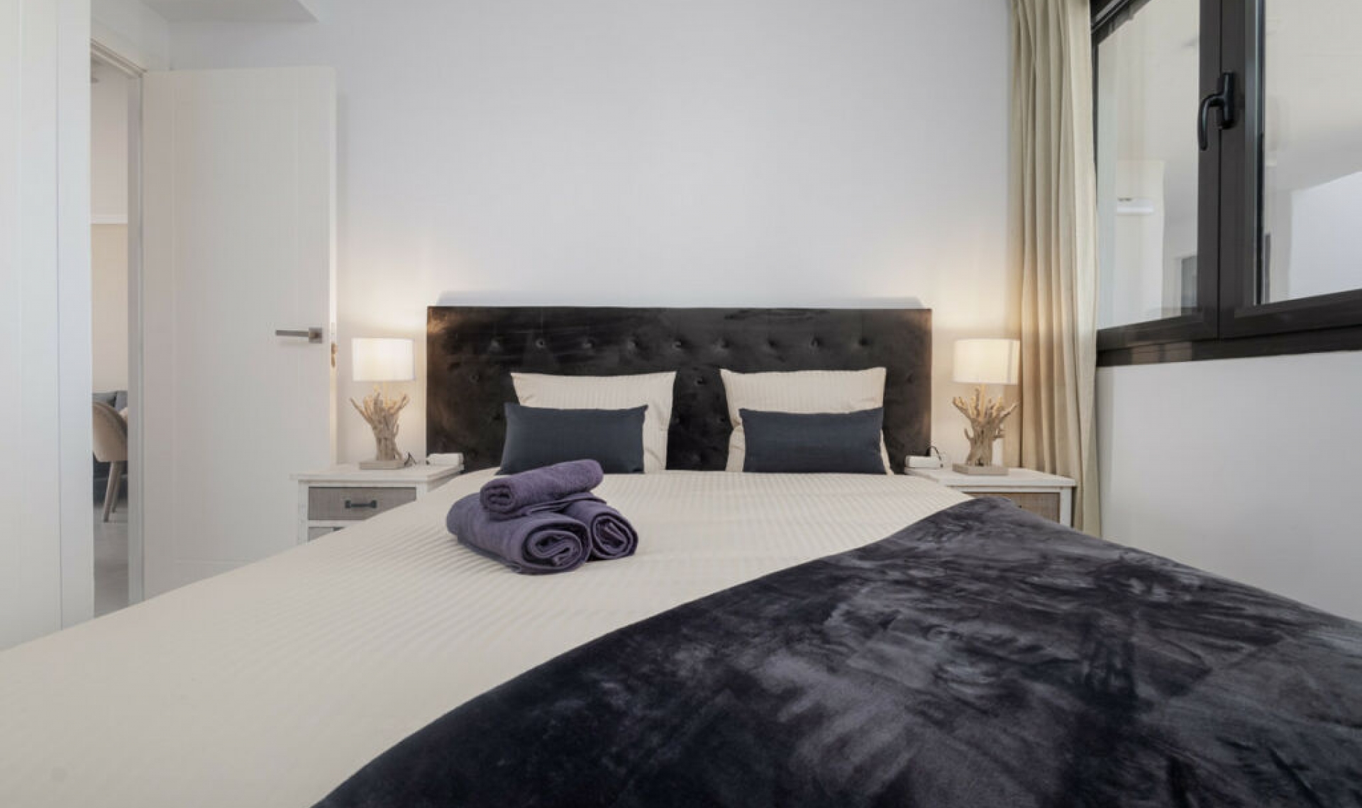 Resale - Apartment -
Estepona