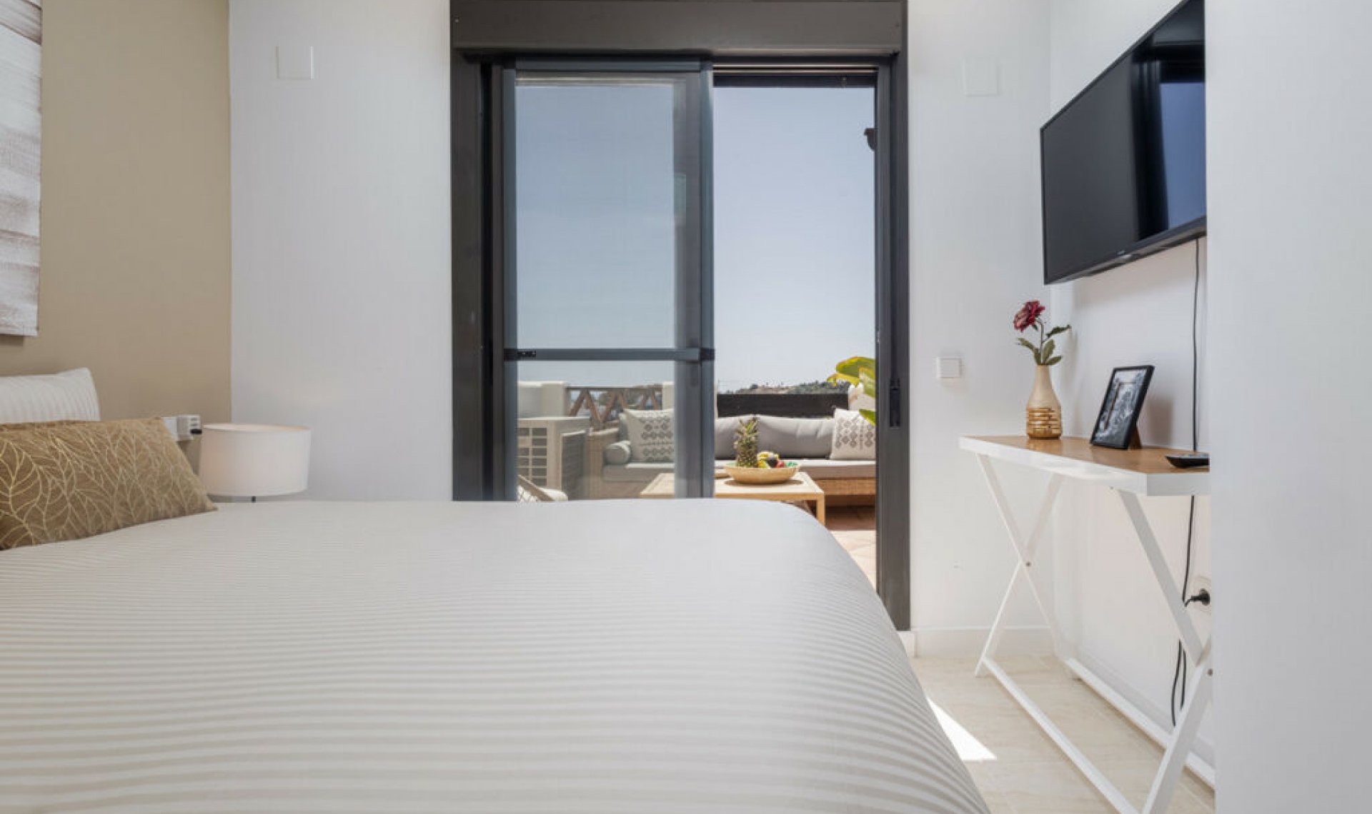 Resale - Apartment -
Estepona