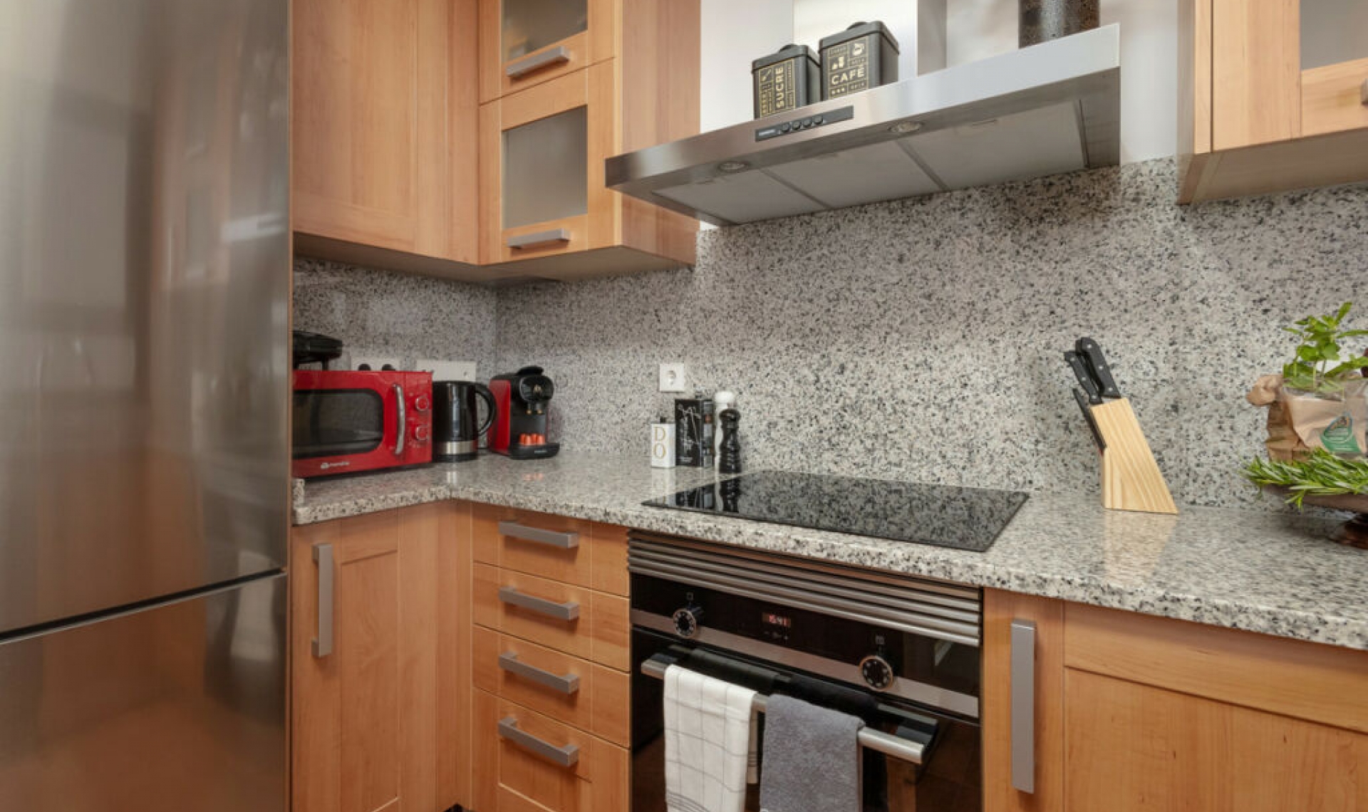 Resale - Apartment -
Estepona