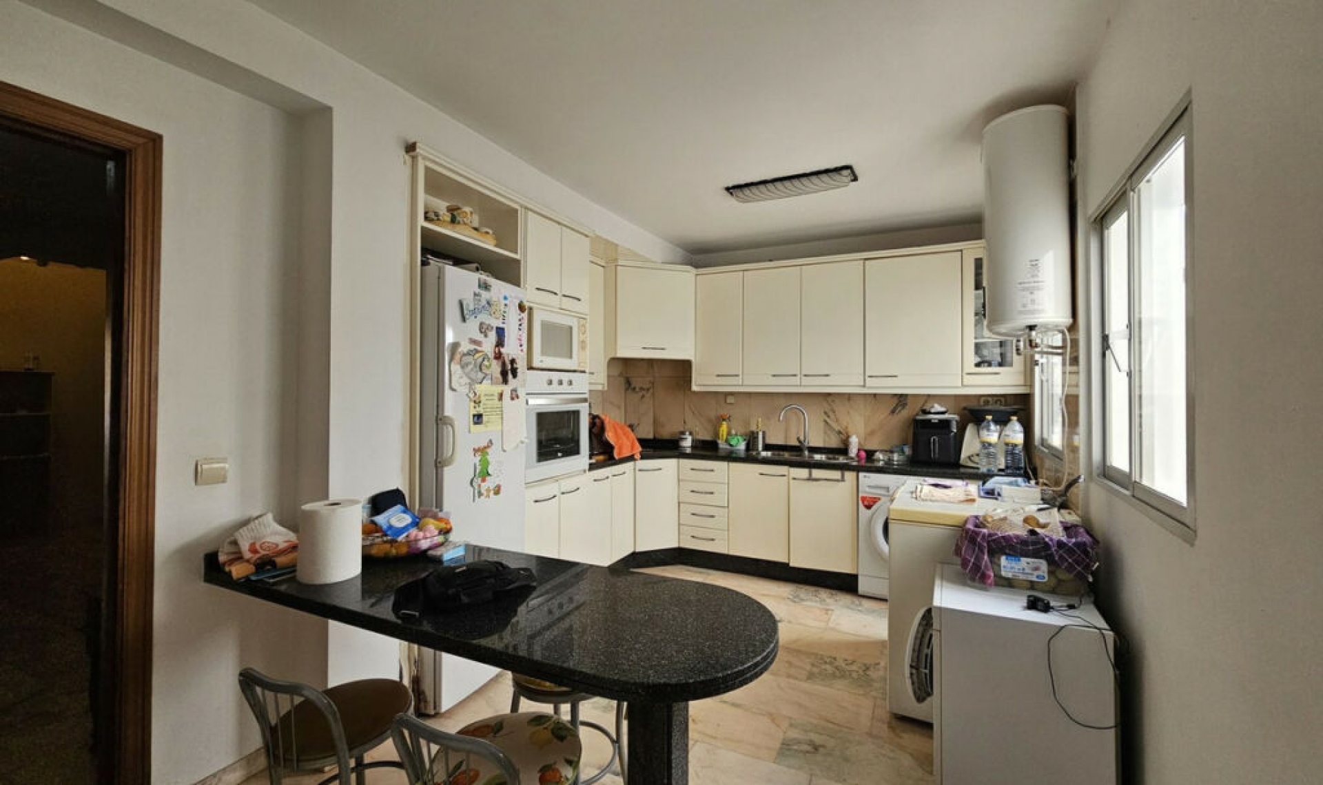 Resale - Apartment -
Estepona