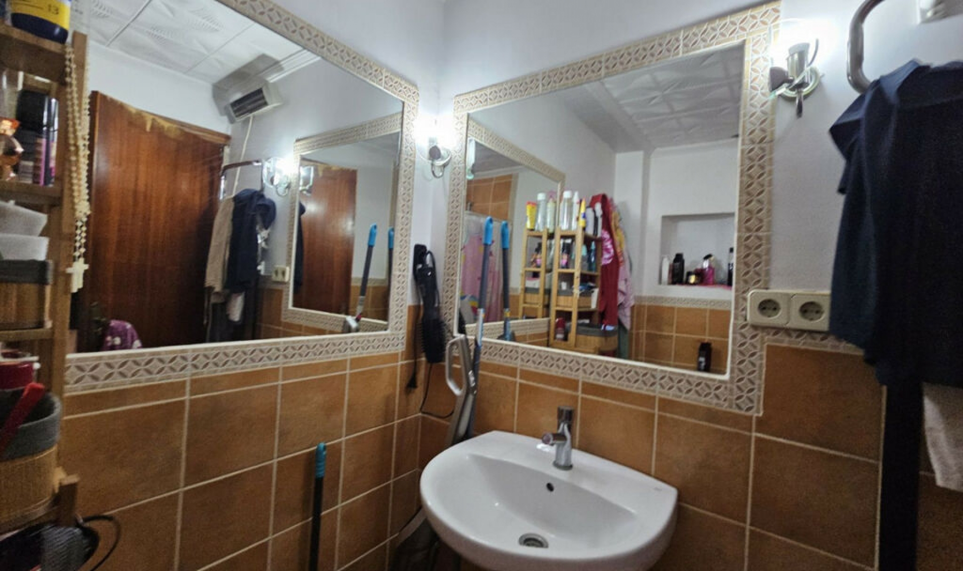 Resale - Apartment -
Estepona