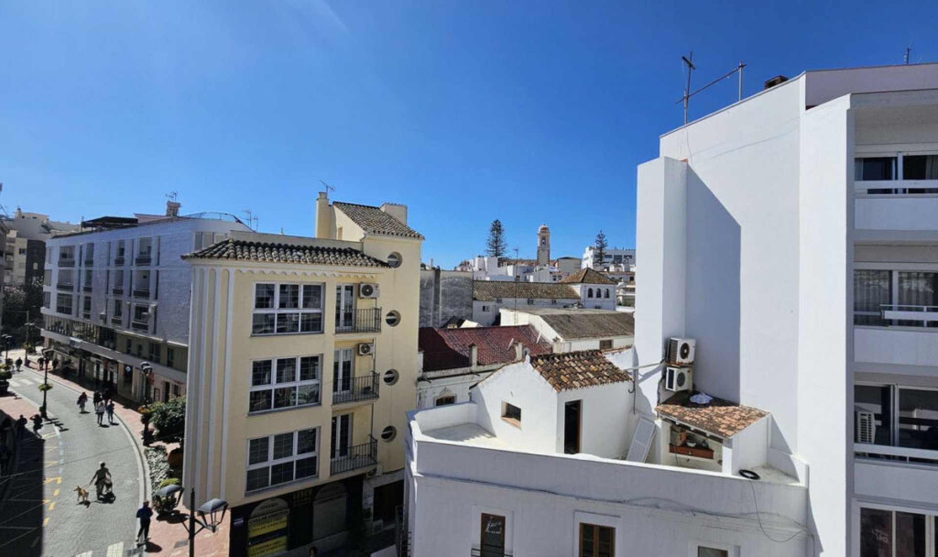 Resale - Apartment -
Estepona