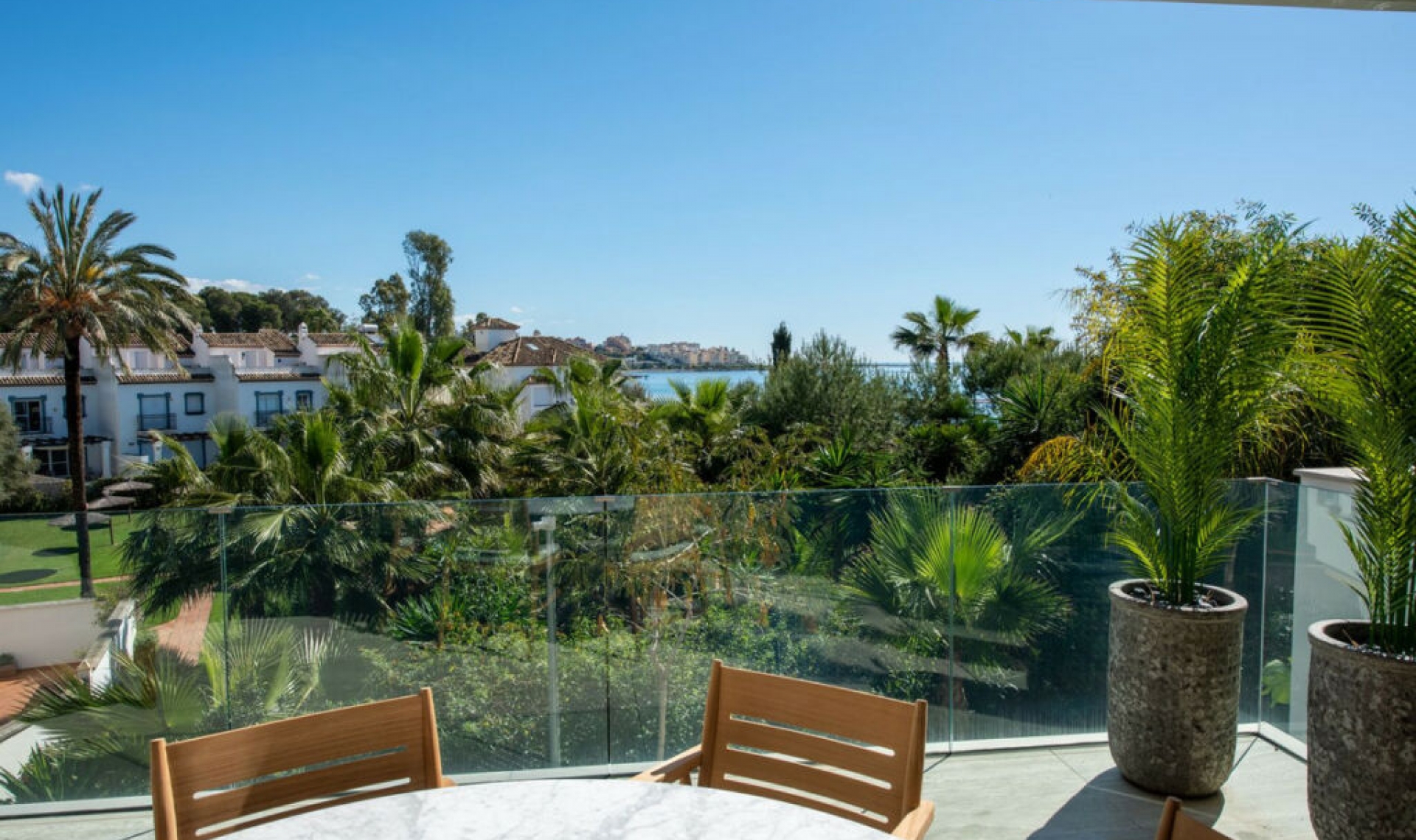Resale - Apartment -
Estepona