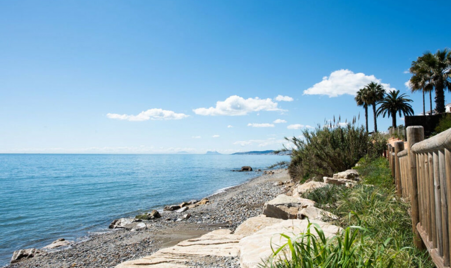 Resale - Apartment -
Estepona