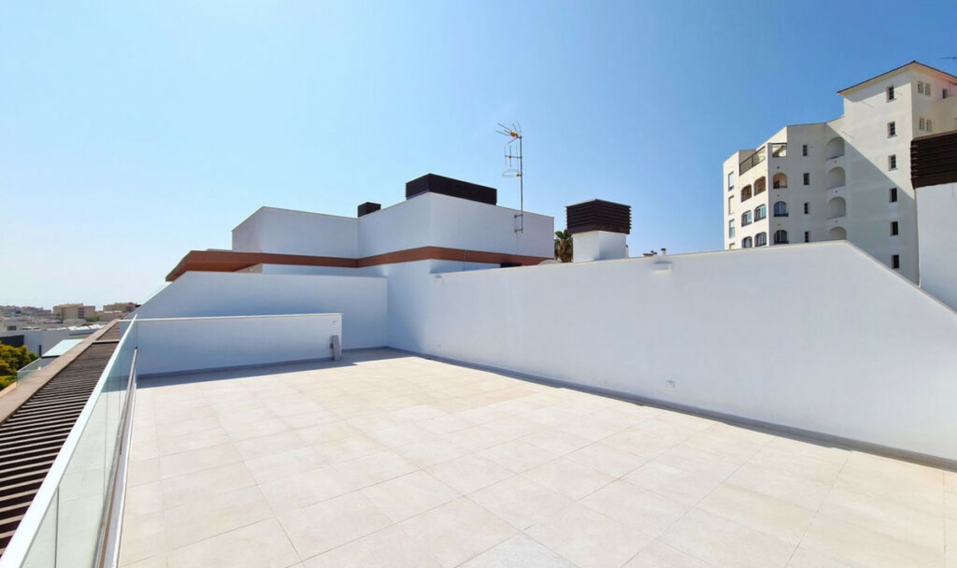 Resale - Apartment -
Estepona