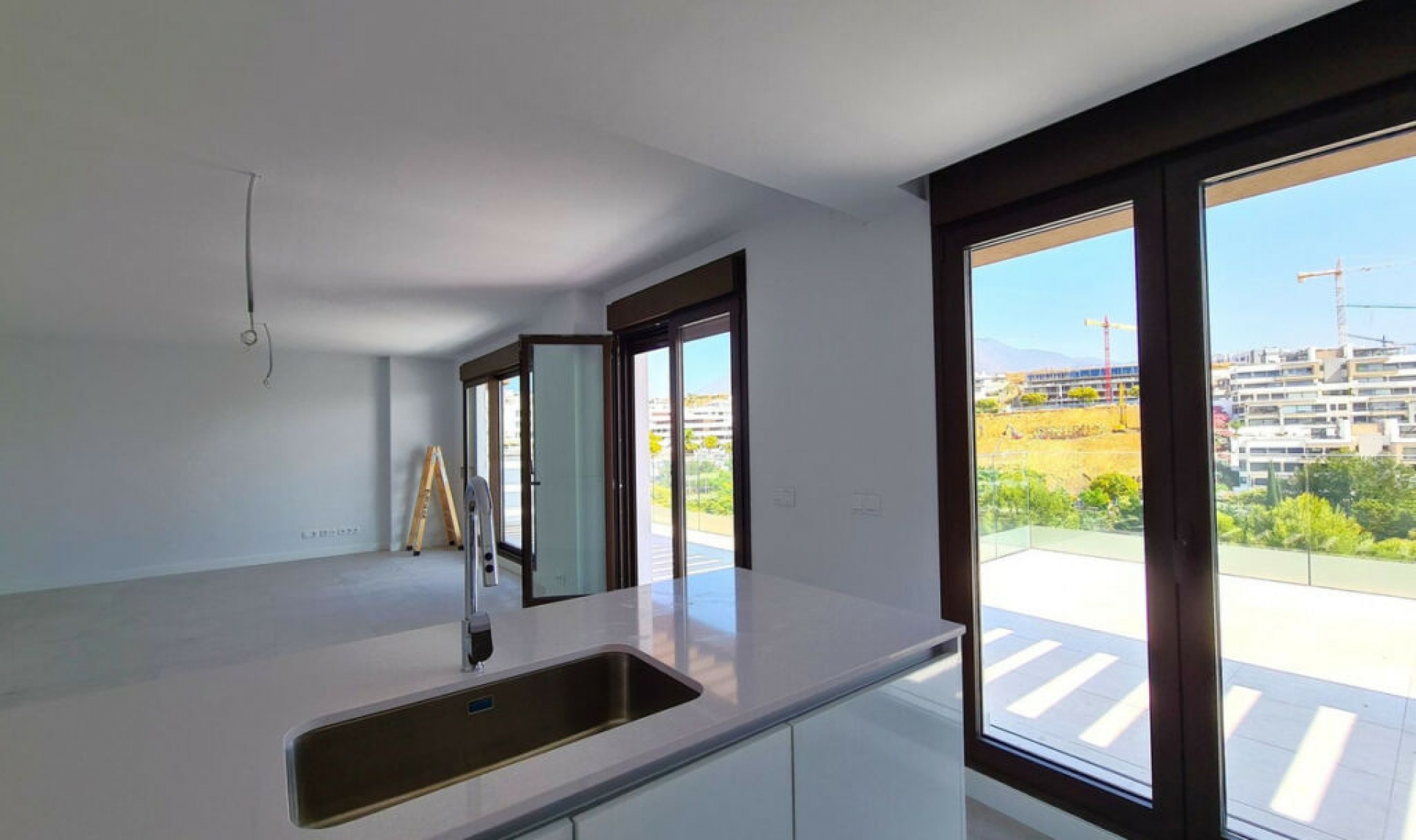 Resale - Apartment -
Estepona