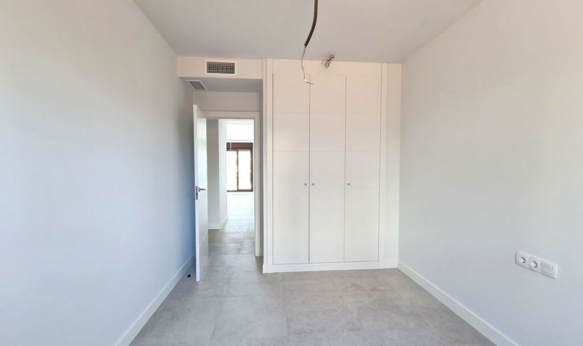 Resale - Apartment -
Estepona