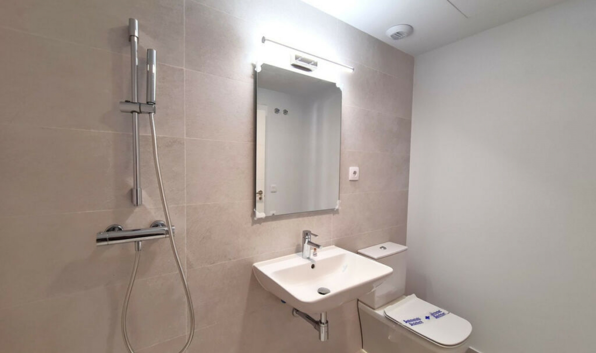 Resale - Apartment -
Estepona