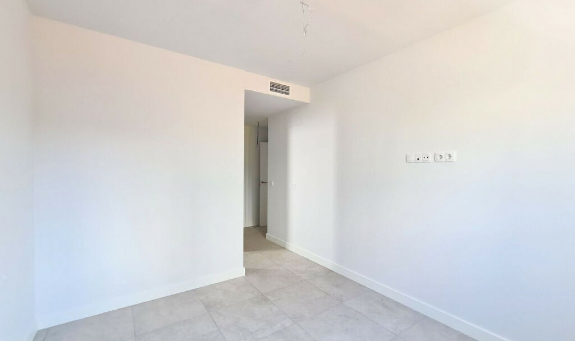 Resale - Apartment -
Estepona