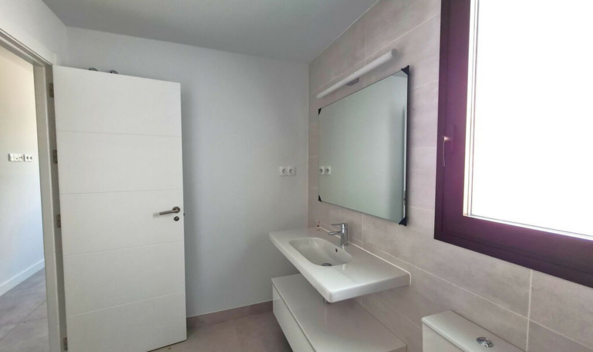 Resale - Apartment -
Estepona