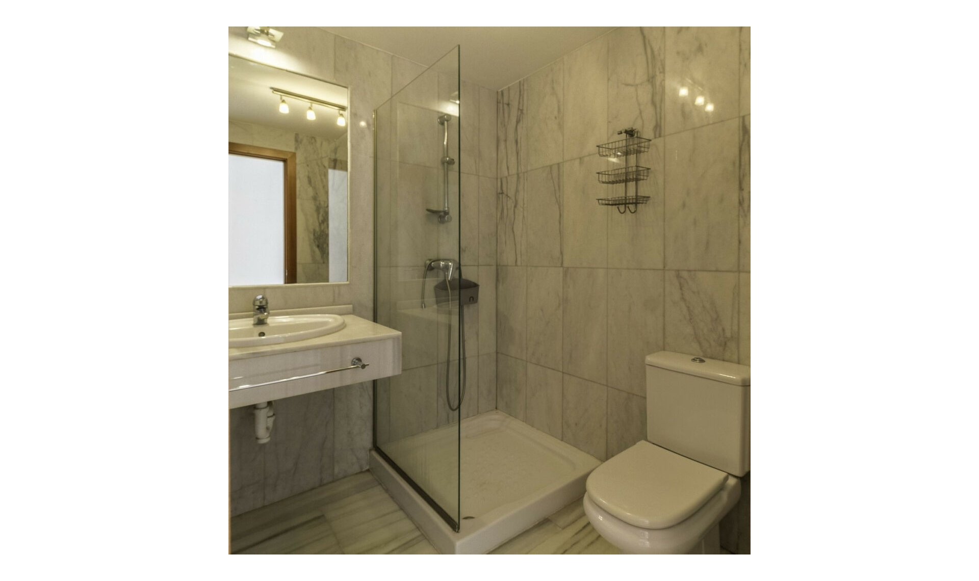 Resale - Apartment -
Estepona