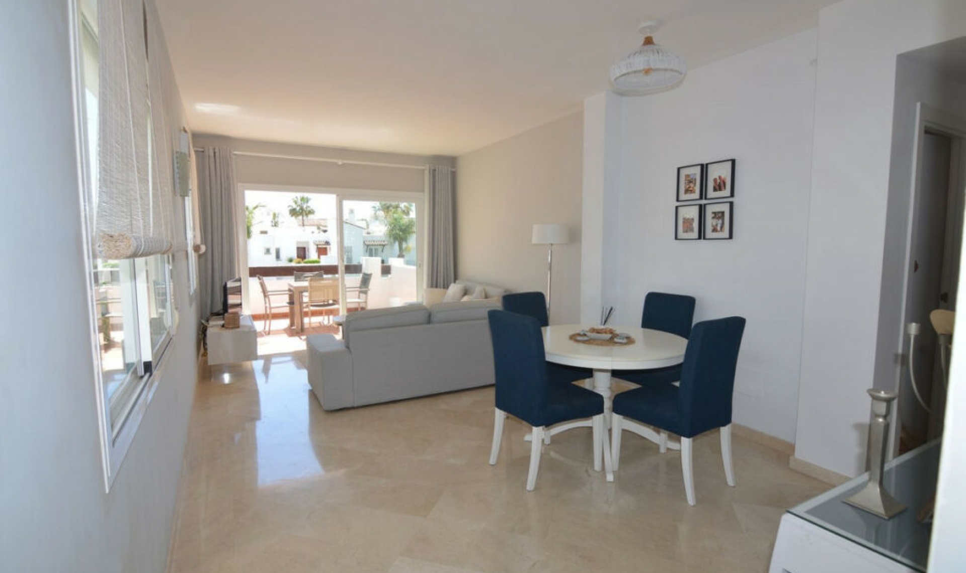 Resale - Apartment -
Estepona