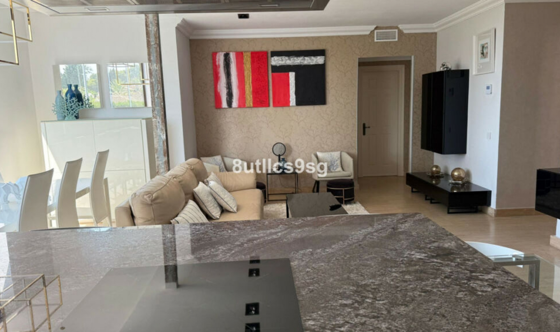 Resale - Apartment -
Estepona