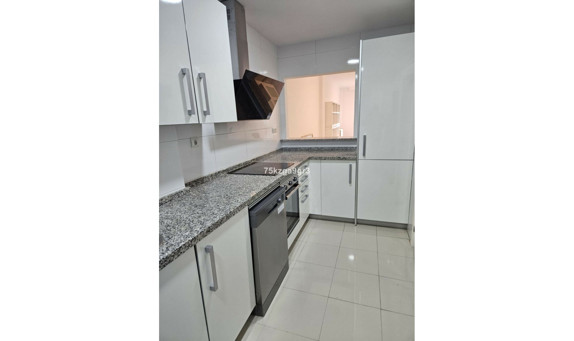 Resale - Apartment -
Estepona