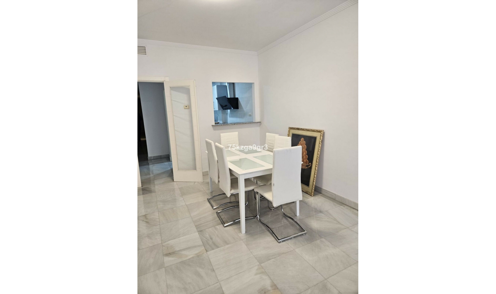 Resale - Apartment -
Estepona