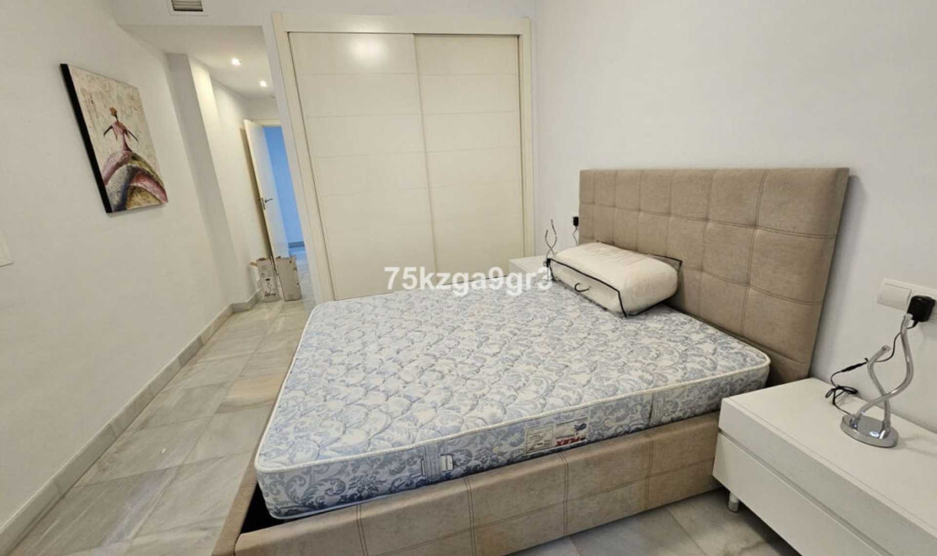 Resale - Apartment -
Estepona