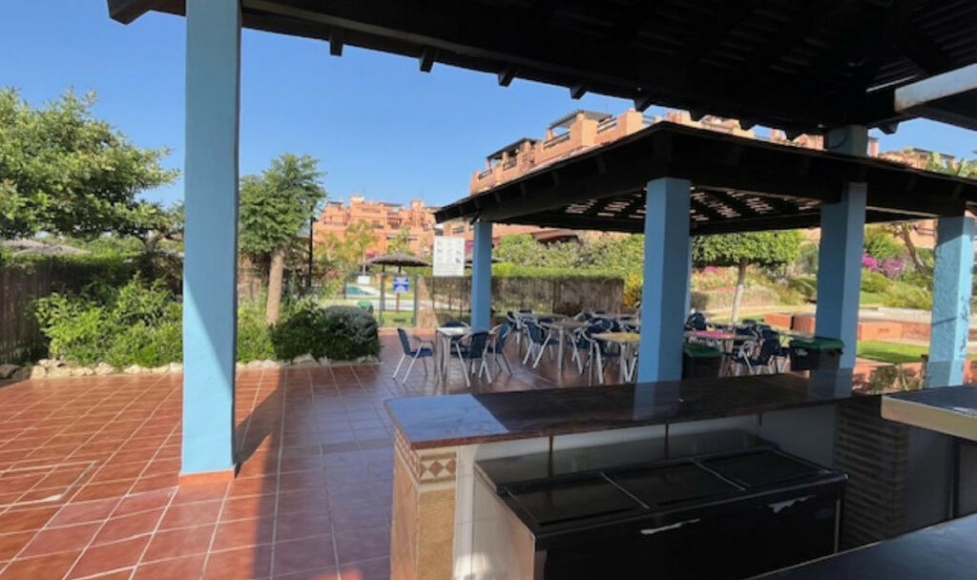 Resale - Apartment -
Estepona