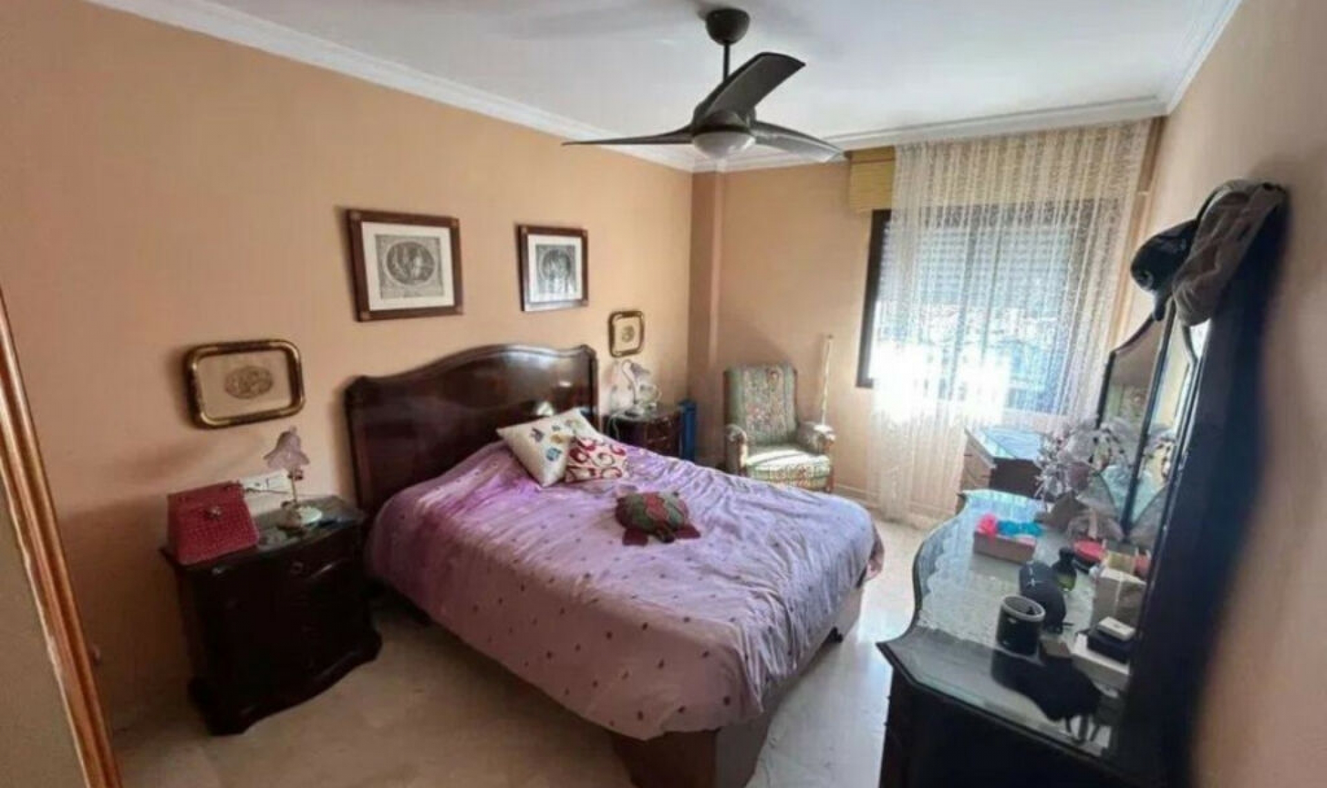 Resale - Apartment -
Estepona
