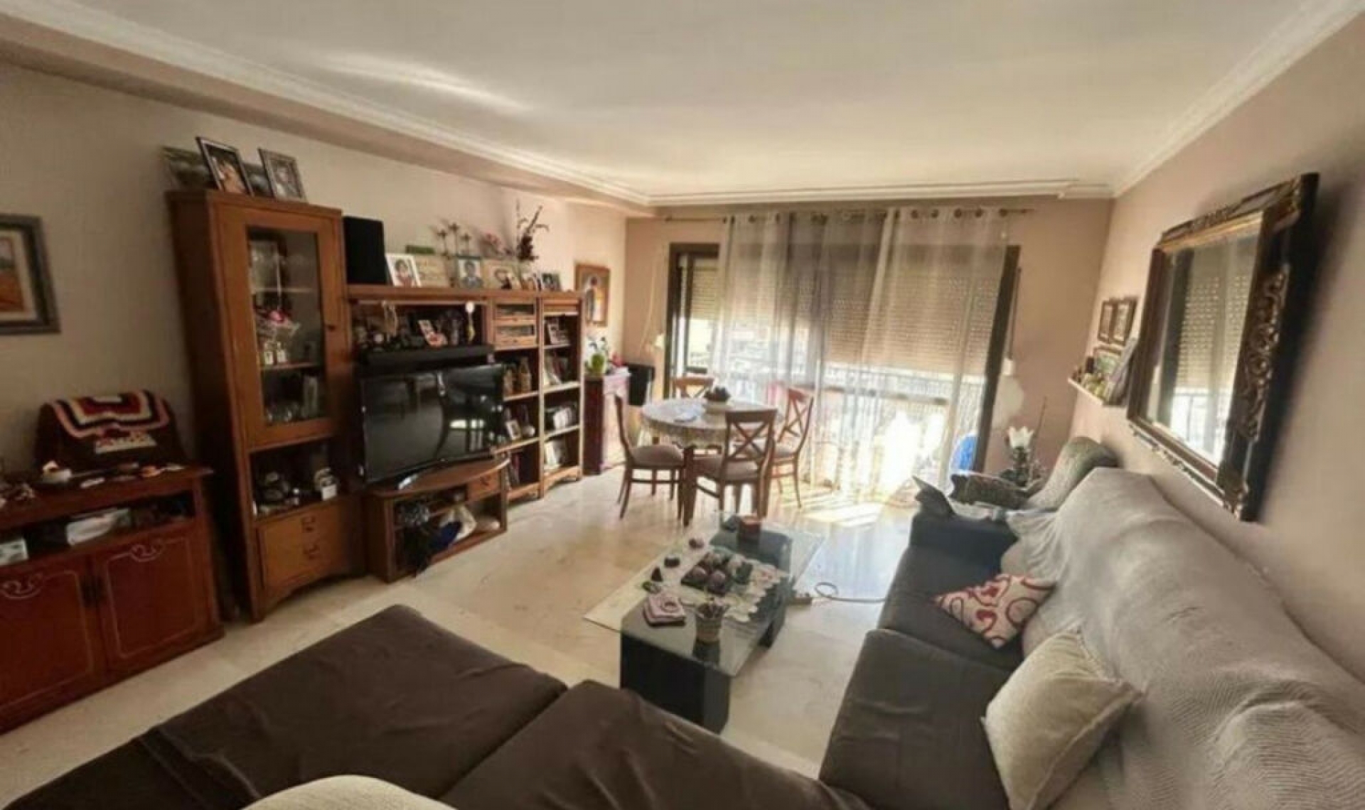 Resale - Apartment -
Estepona