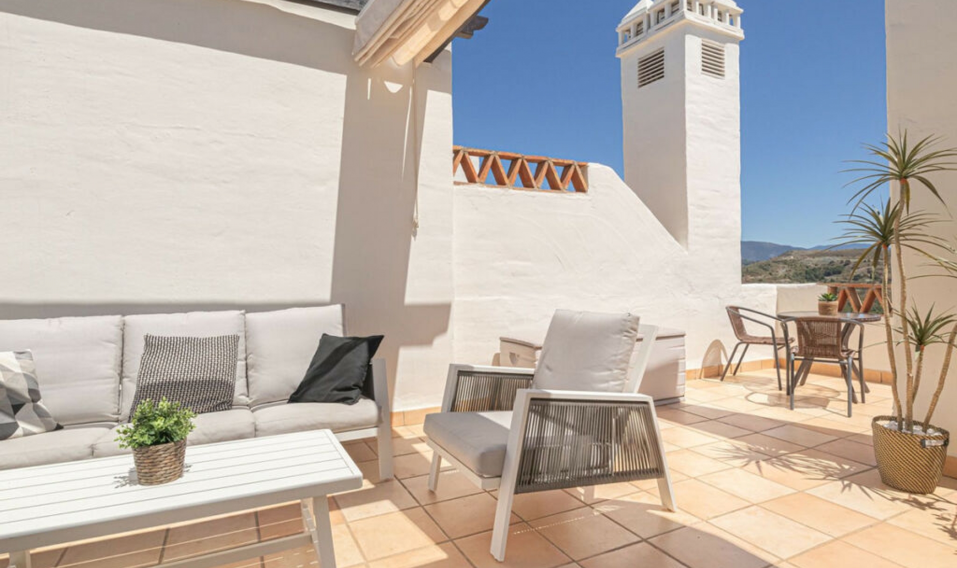 Resale - Apartment -
Estepona