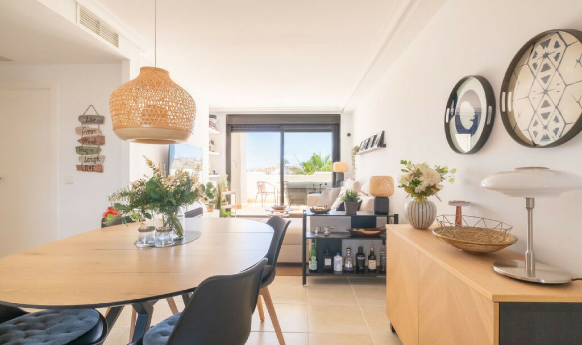 Resale - Apartment -
Estepona