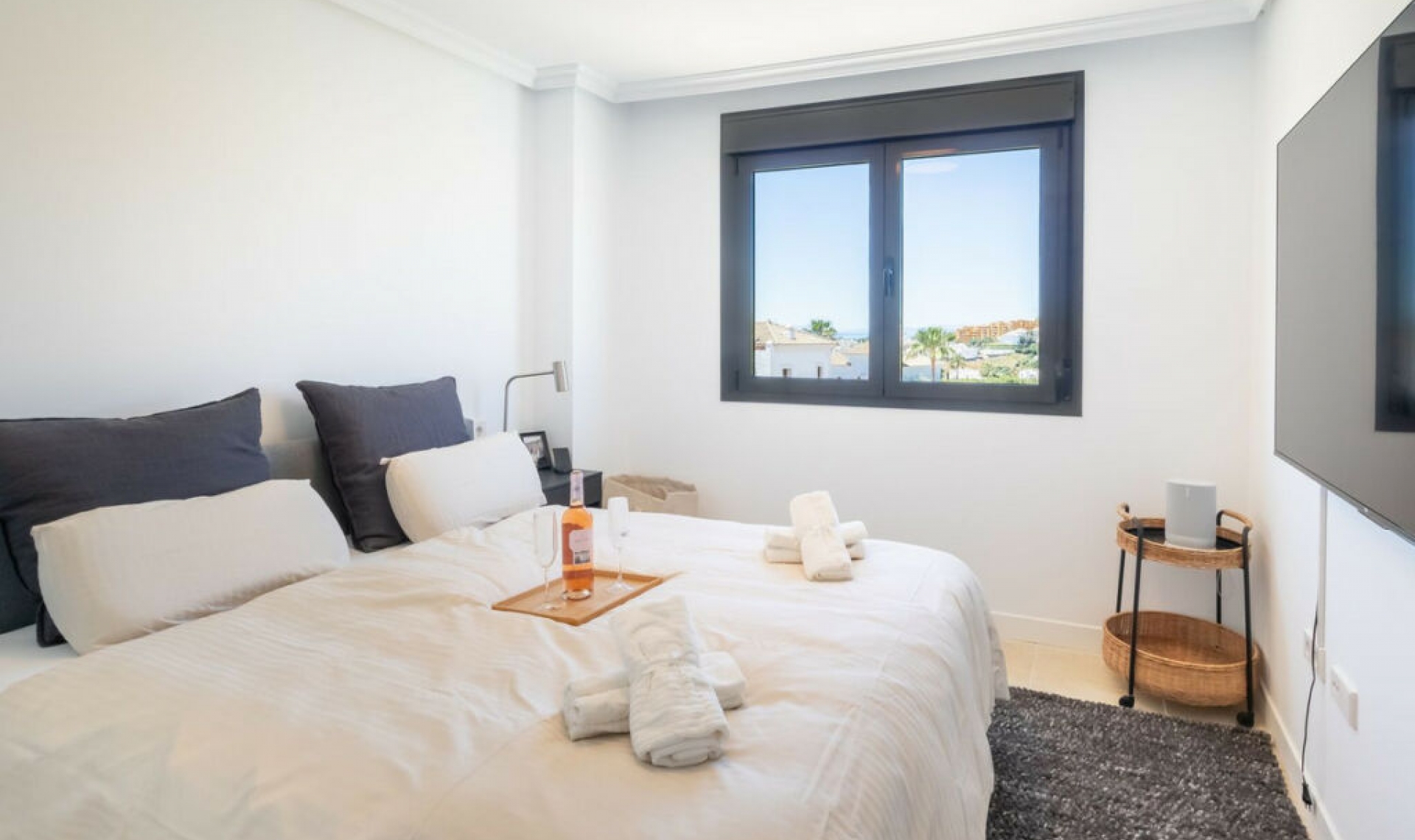 Resale - Apartment -
Estepona