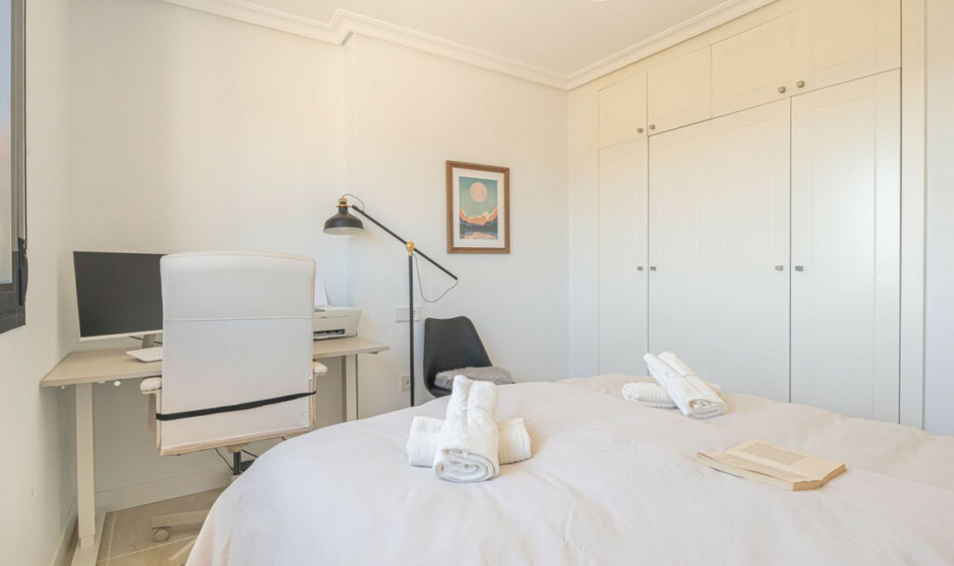 Resale - Apartment -
Estepona