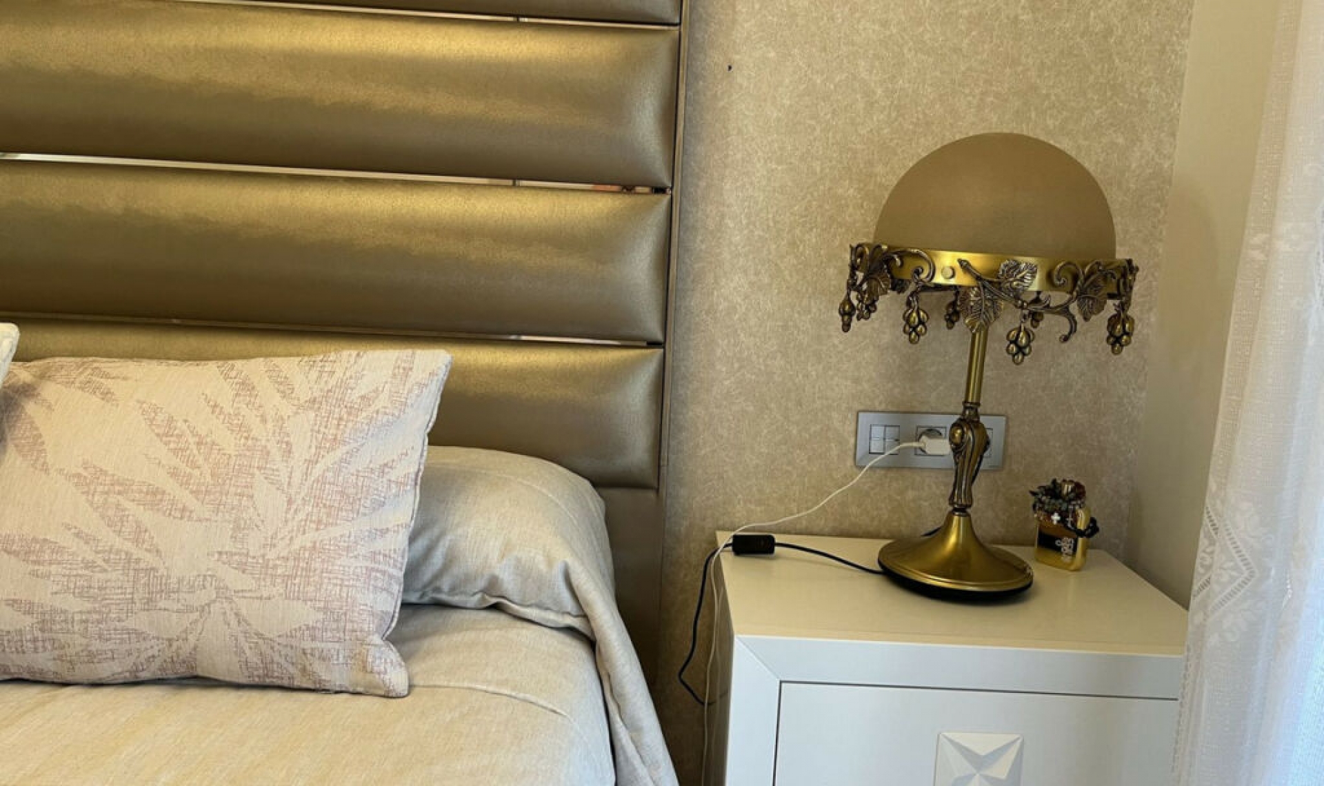 Resale - Apartment -
Estepona