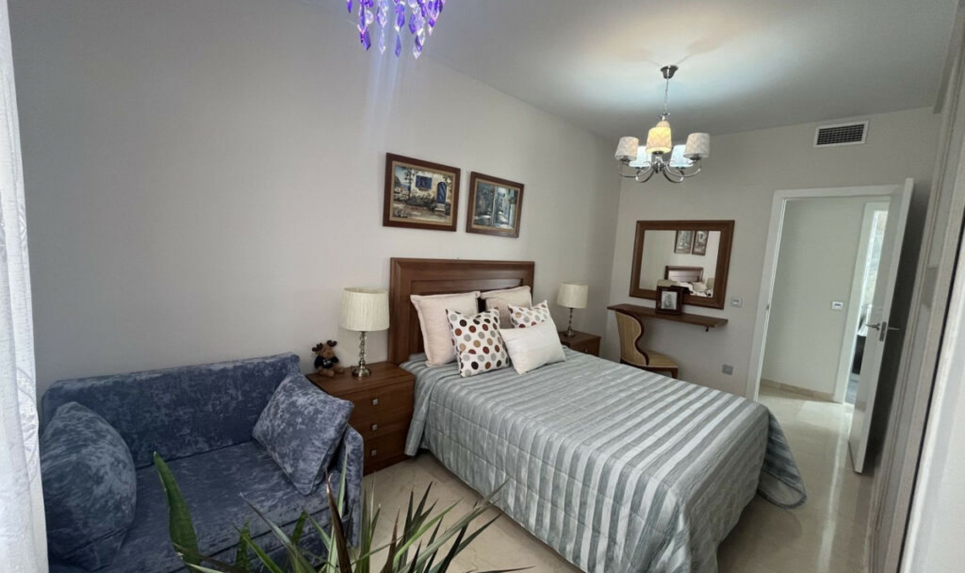 Resale - Apartment -
Estepona