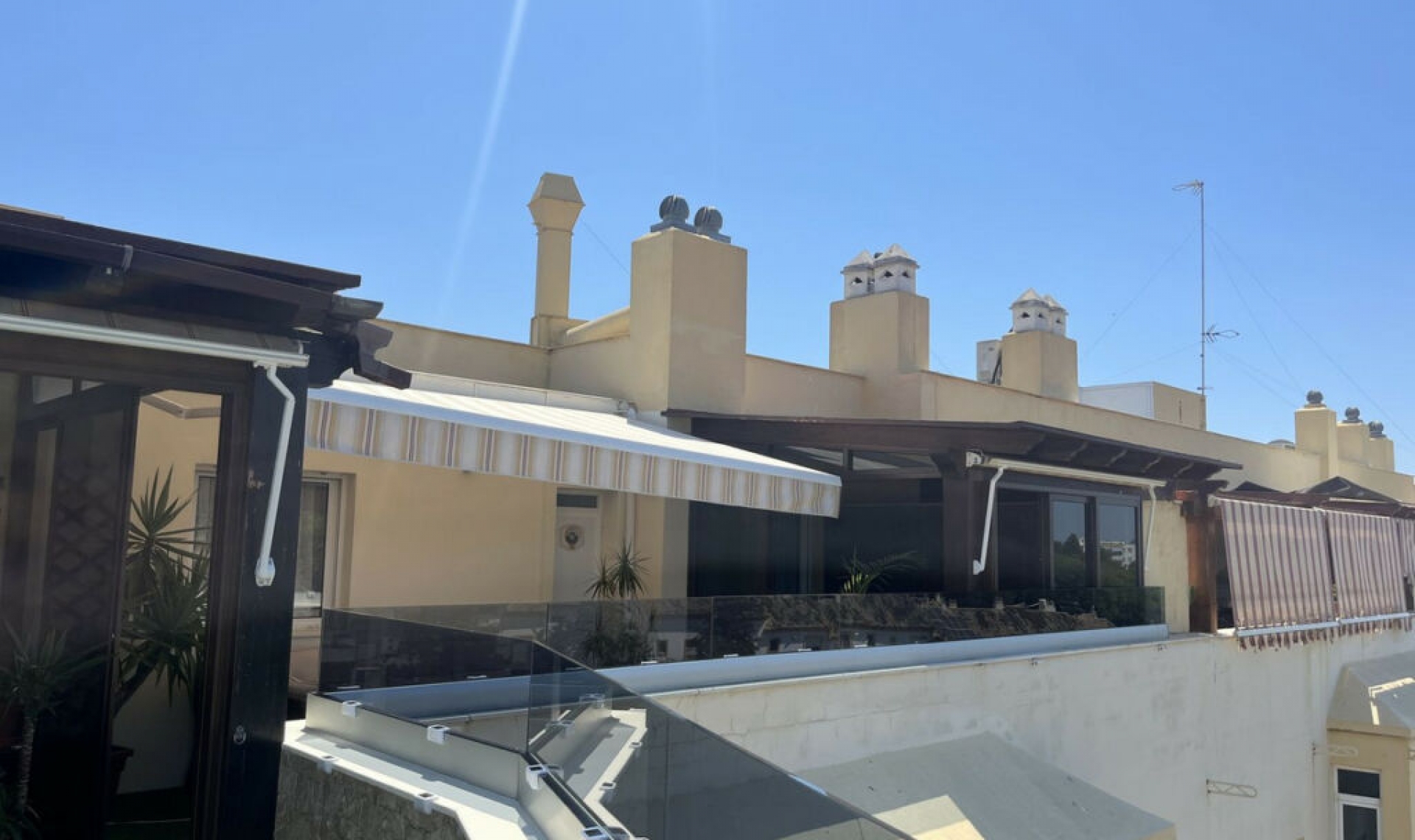 Resale - Apartment -
Estepona