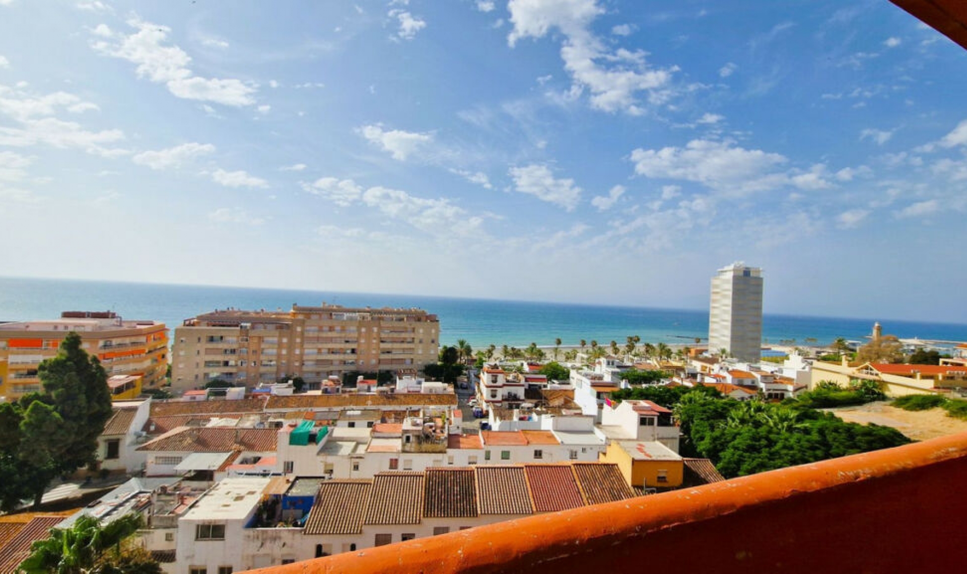 Resale - Apartment -
Estepona