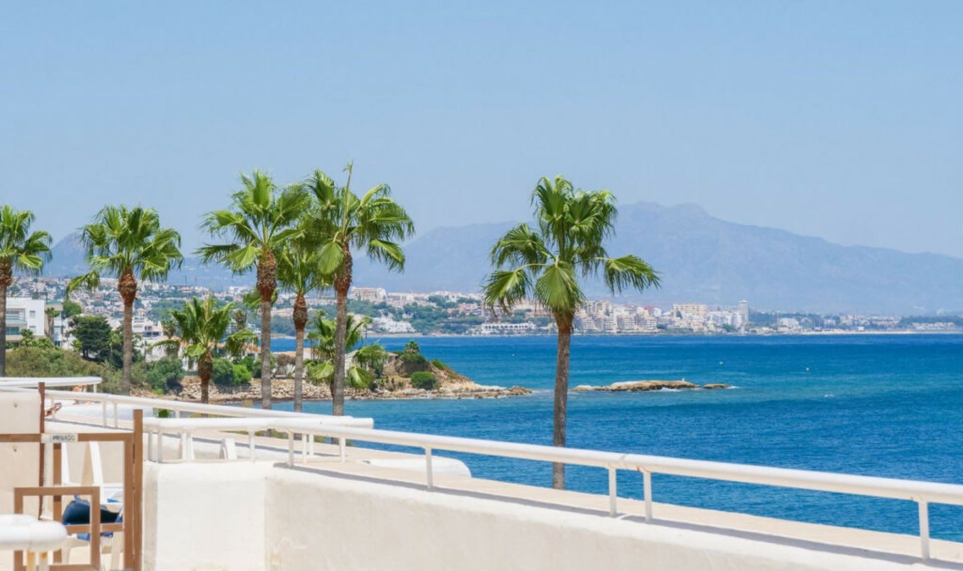 Resale - Apartment -
Estepona