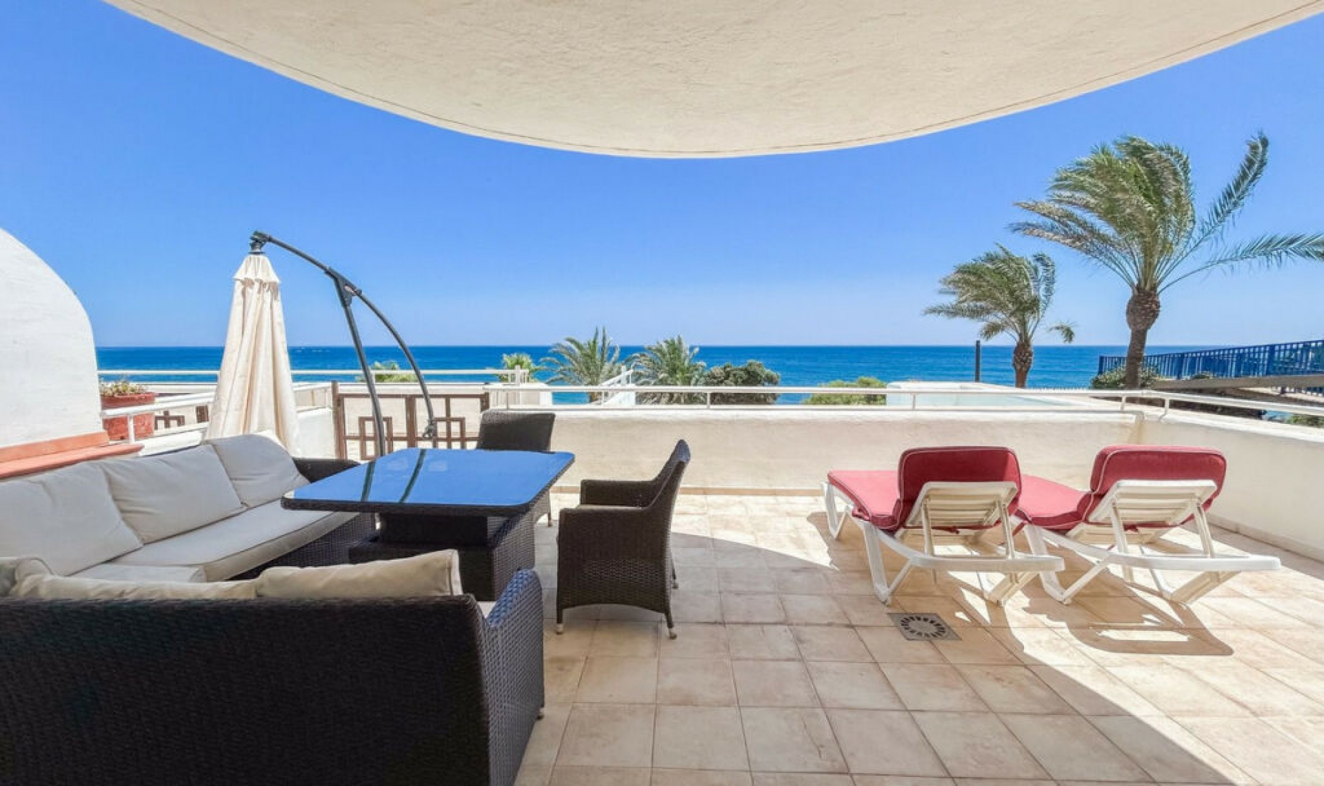 Resale - Apartment -
Estepona