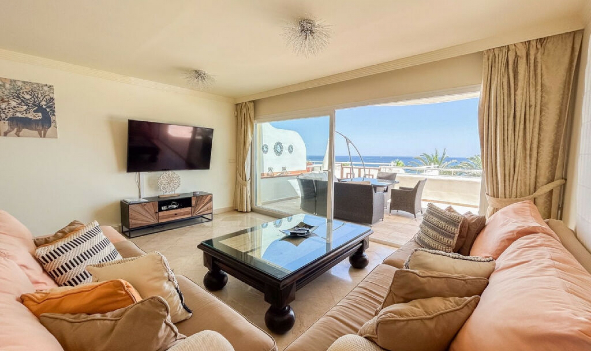 Resale - Apartment -
Estepona