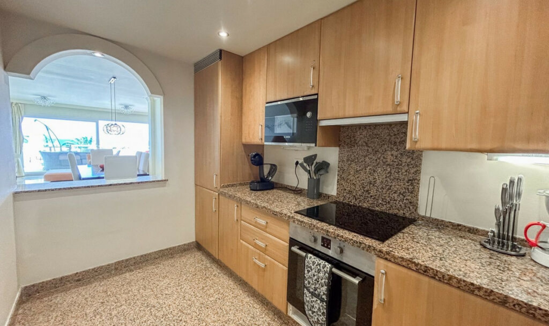 Resale - Apartment -
Estepona