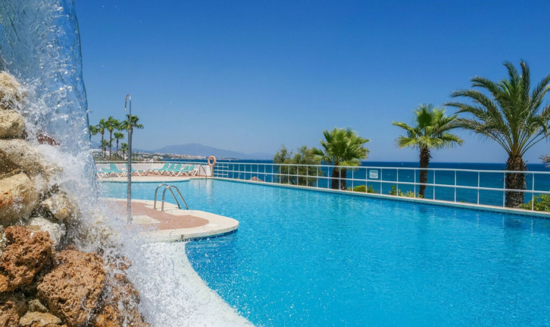 Resale - Apartment -
Estepona