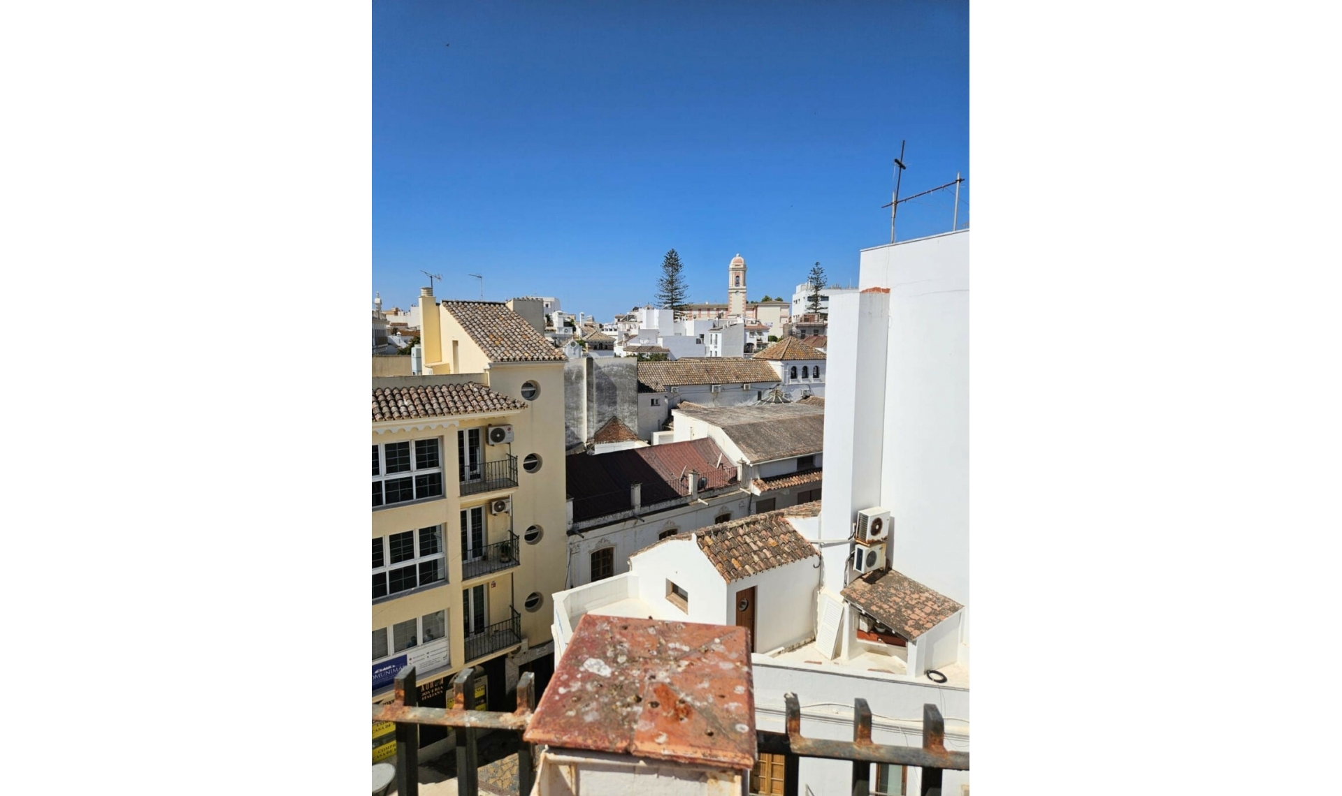 Resale - Apartment -
Estepona
