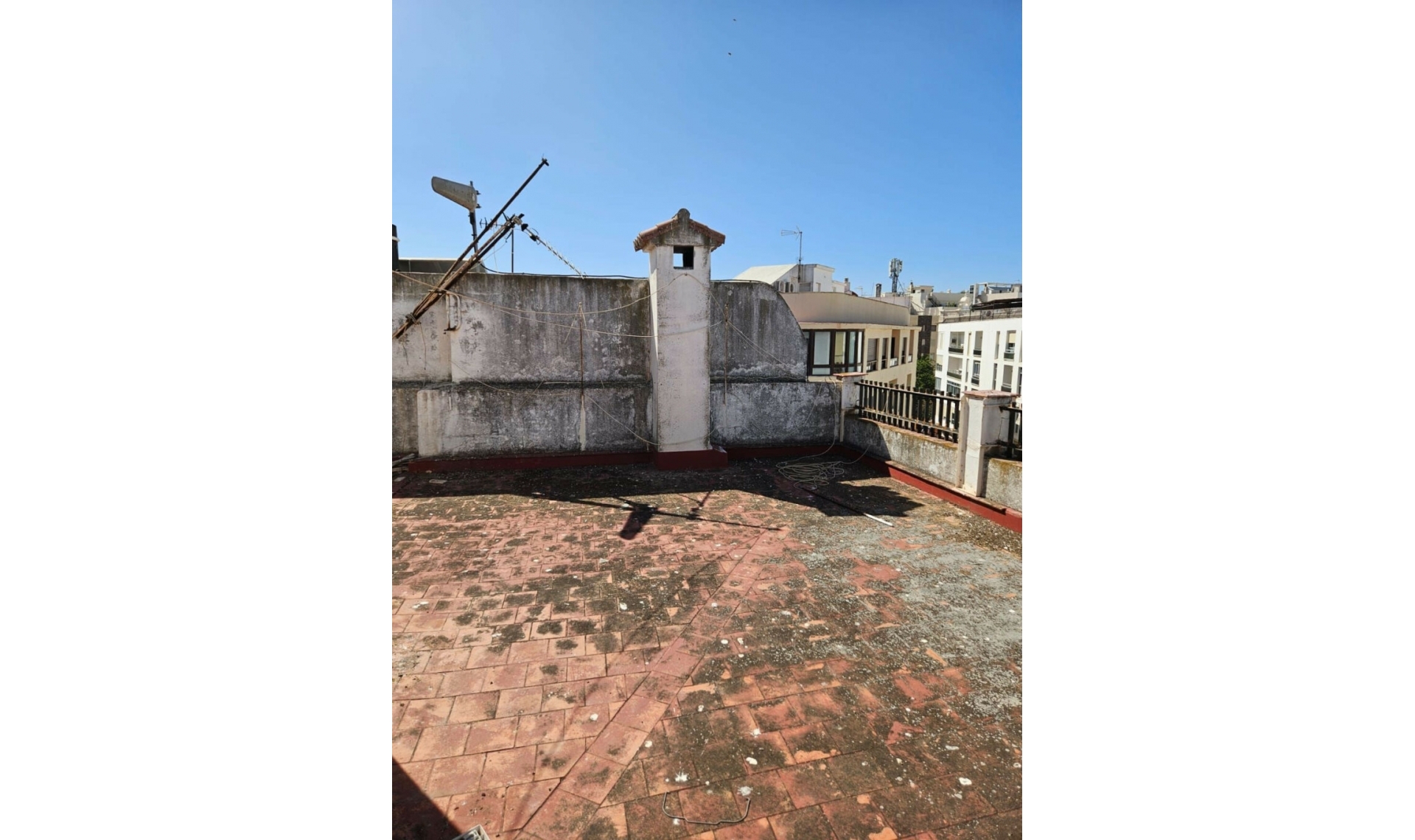 Resale - Apartment -
Estepona