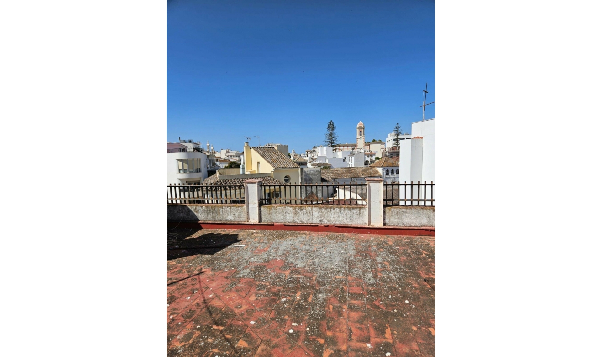 Resale - Apartment -
Estepona