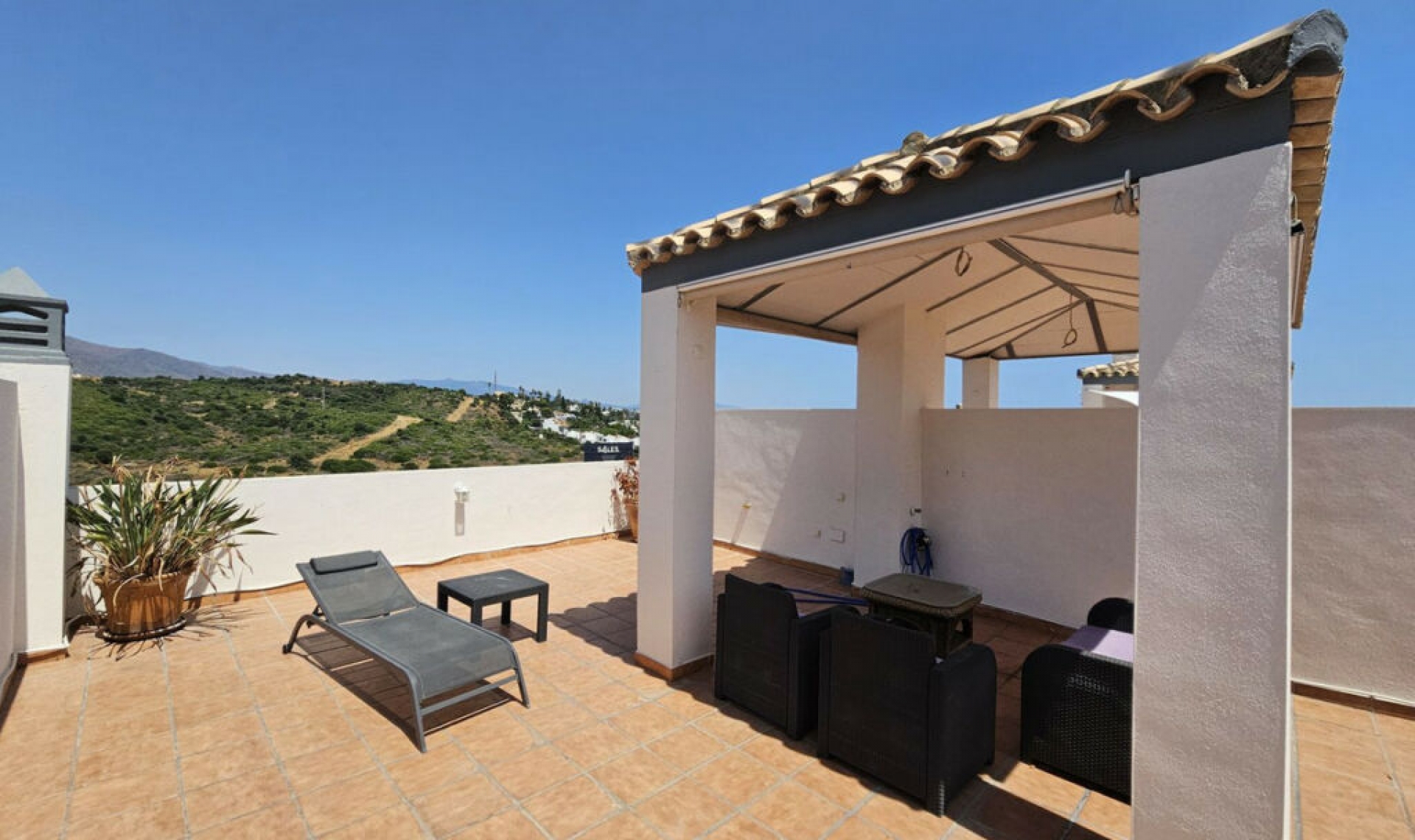 Resale - Apartment -
Estepona