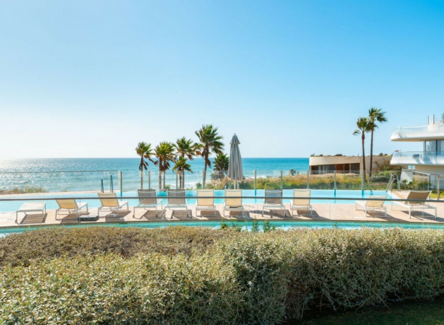 Resale - Apartment -
Estepona