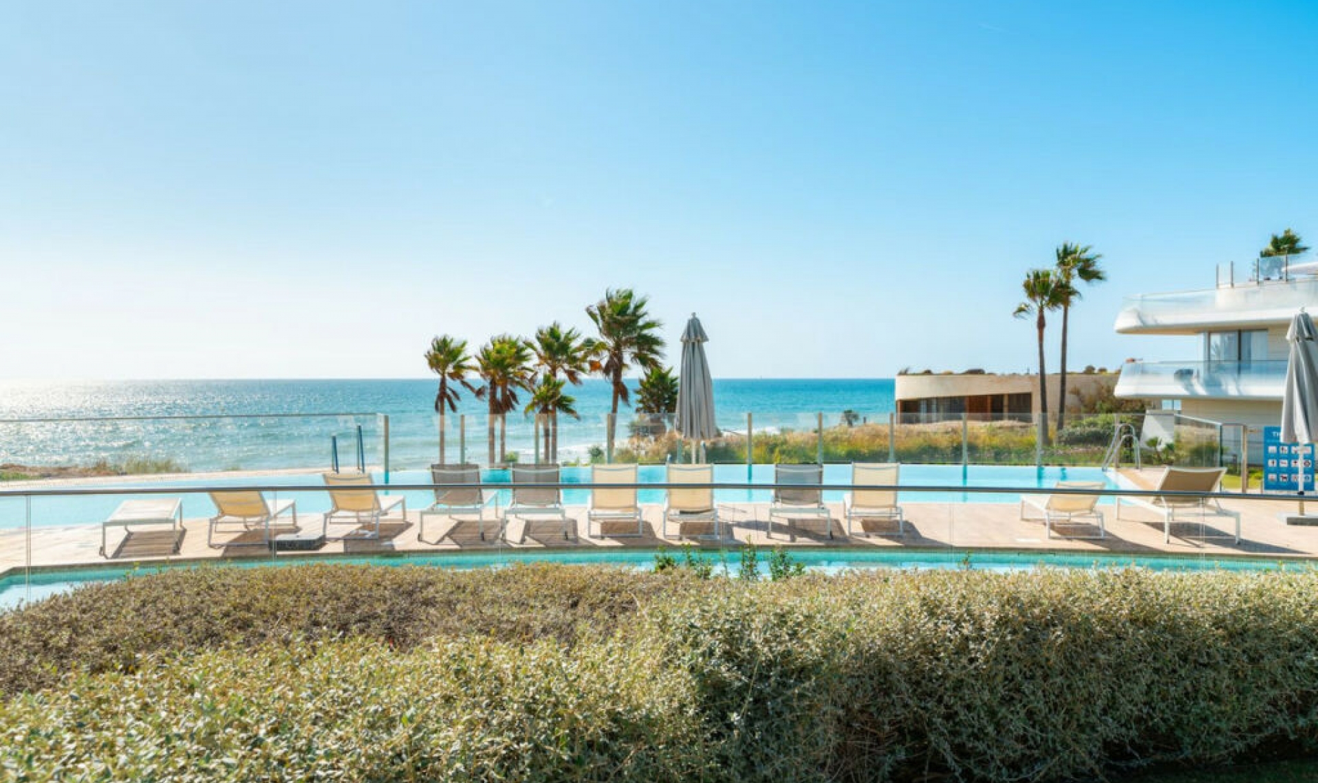 Resale - Apartment -
Estepona