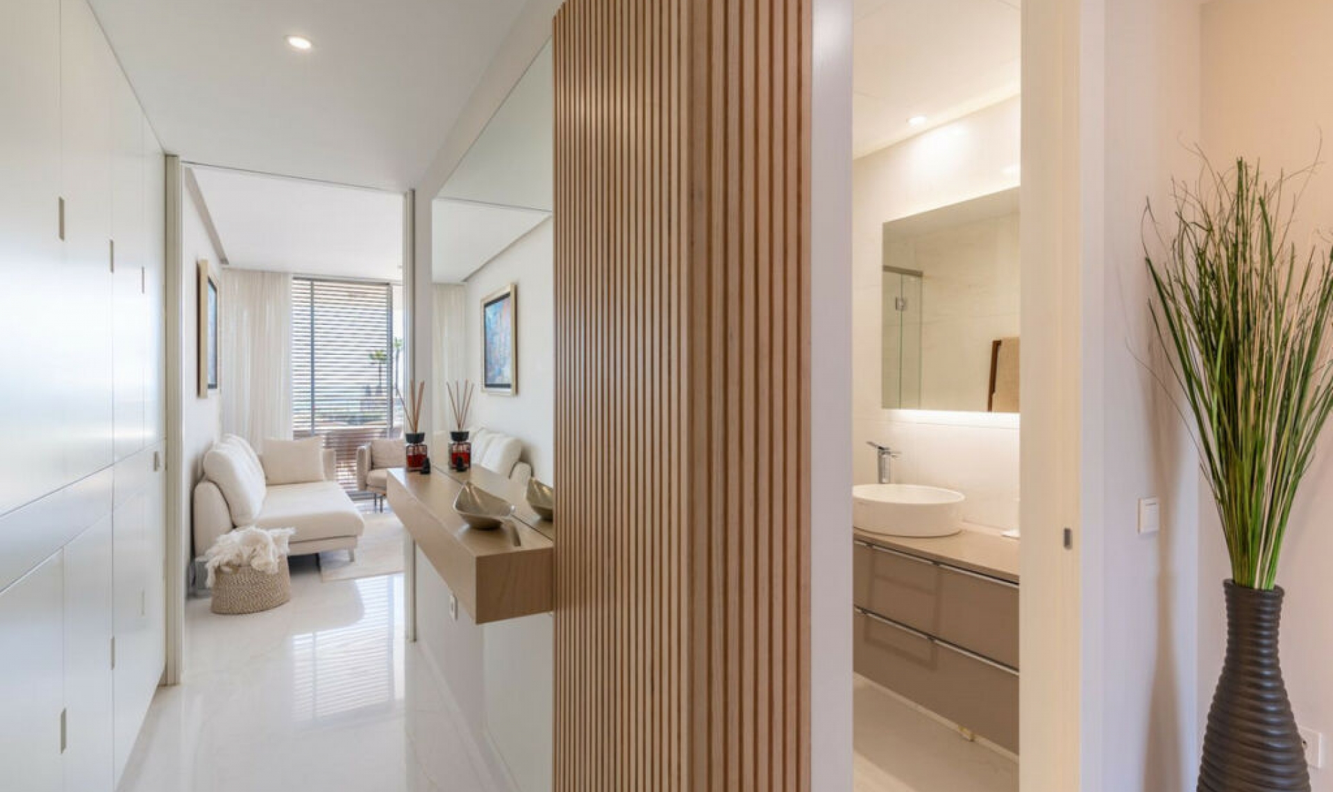 Resale - Apartment -
Estepona