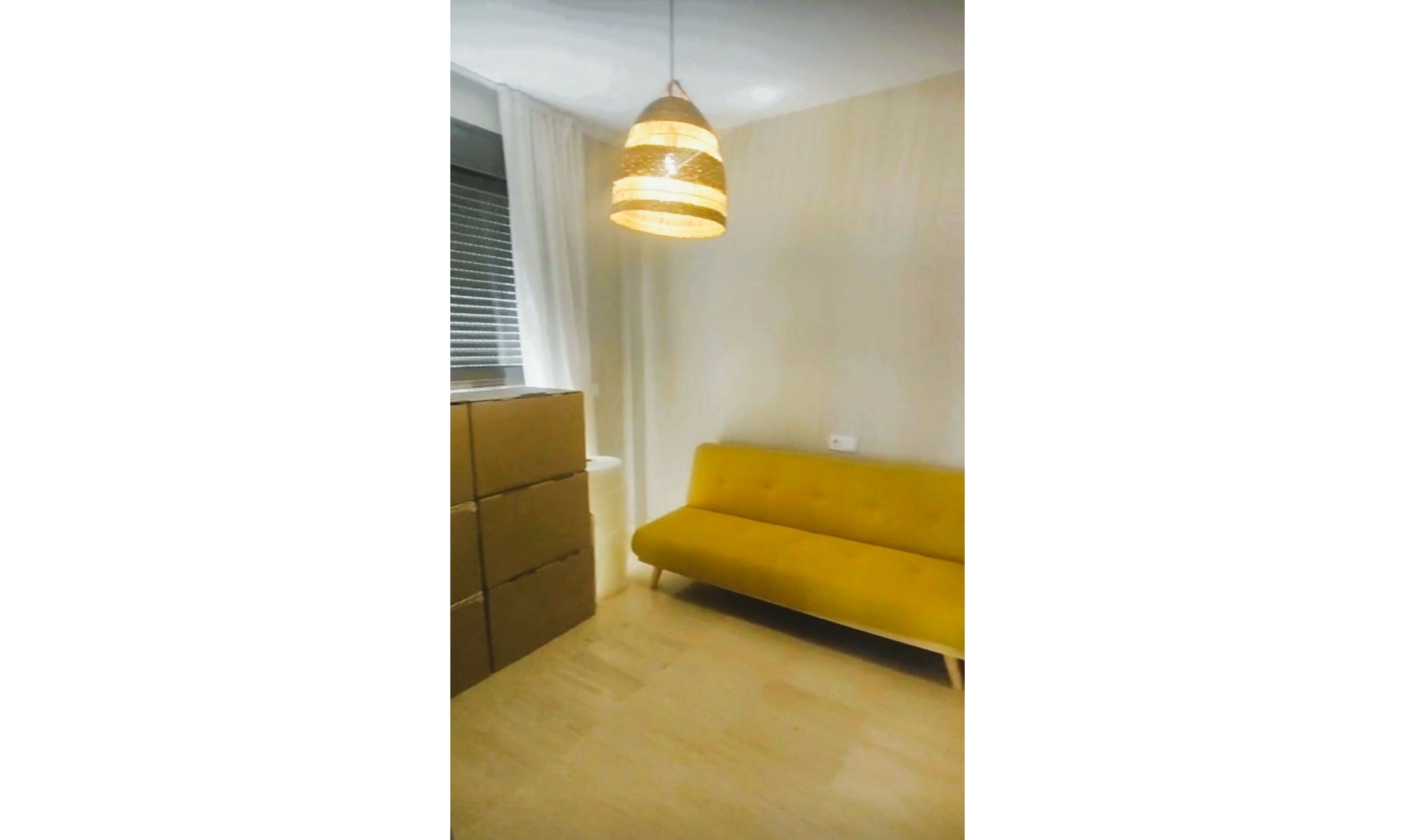 Resale - Apartment -
Estepona