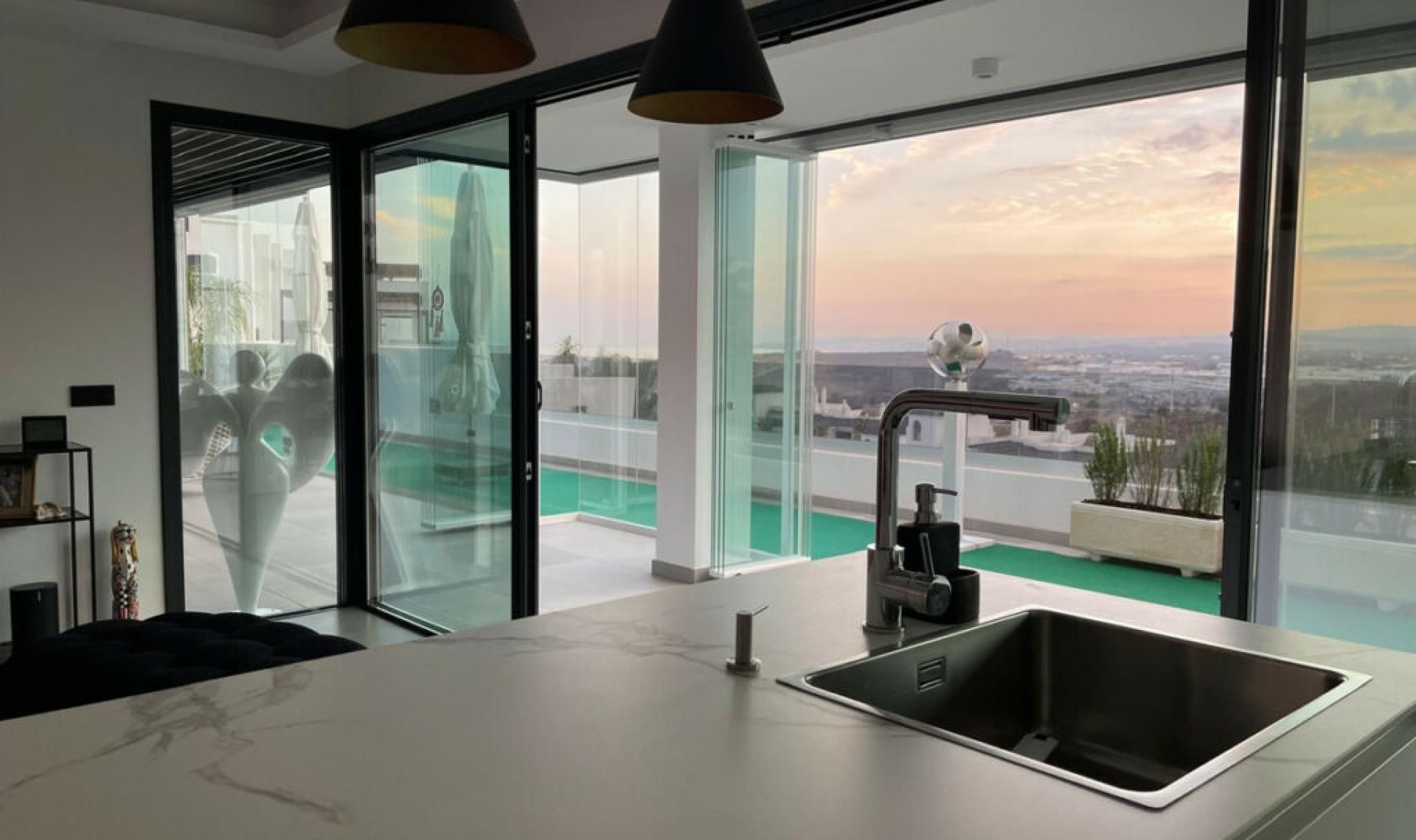 Resale - Apartment -
Estepona