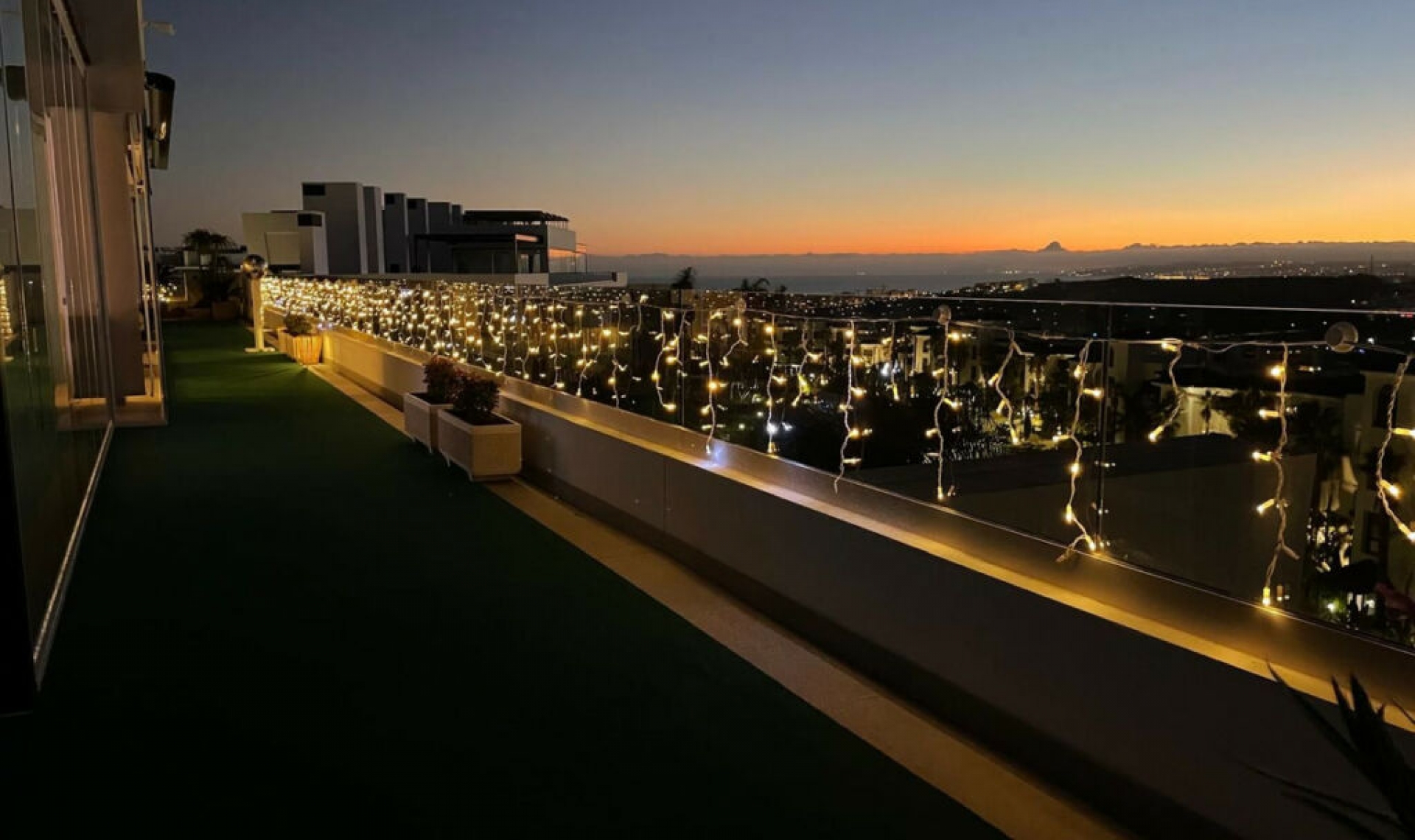 Resale - Apartment -
Estepona